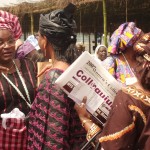 african-women-confer